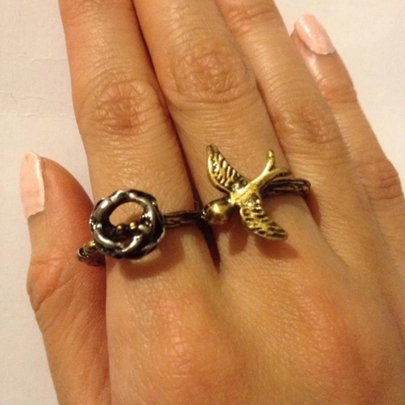 BCBGeneration Dainty Ring Double Finger Bird Nest - Picture 2 of 4